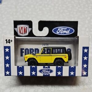 M2 Machines Yellow 1976 Ford Bronco Premium Die-cast S131 24-78